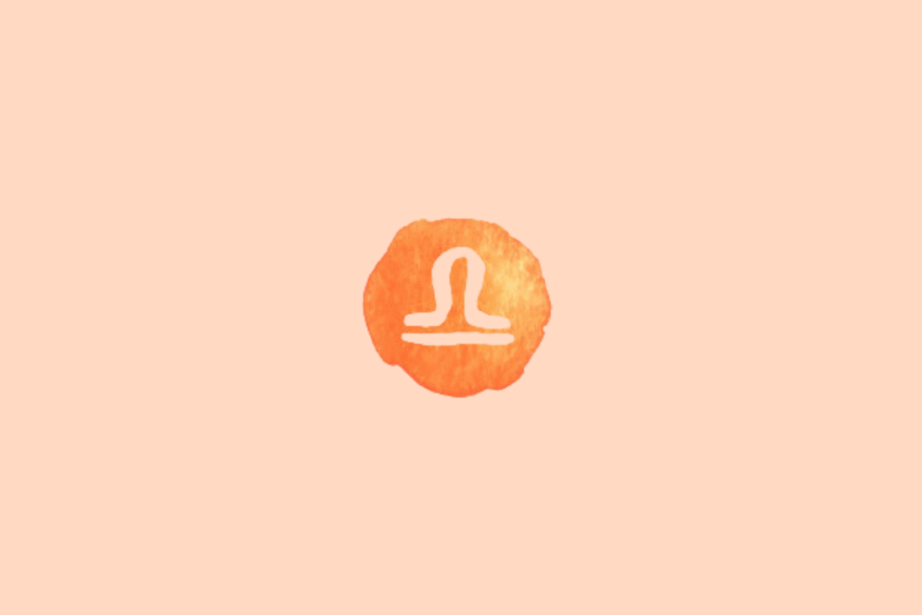Ilustração do signo de Libra sobre fundo uniforme em tom pêssego-claro. No centro, há um círculo irregular em laranja-avermelhado, com textura de aquarela e contornos desiguais. O símbolo de Libra aparece em tom creme e apresenta um arco semelhante a uma meia-lua voltada para cima, apoiado sobre uma linha horizontal. Abaixo do arco, há uma segunda linha horizontal paralela, formando uma figura que lembra uma balança estilizada.