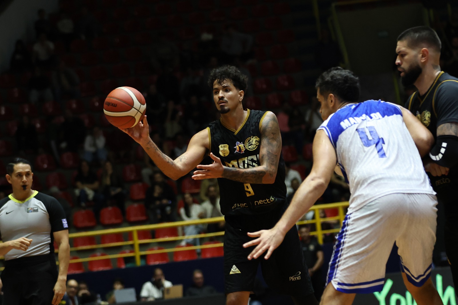 Com volta de Lucas Dias, Mogi Basquete vence primeiro jogo das quartas de final da Sul-Americana